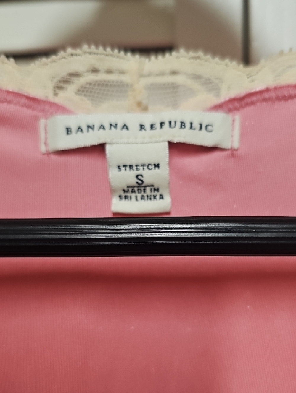 EUC Crushed Velvet Banana Republic Pink Lace-Trim Tank Sz S - Picture 2 of 9